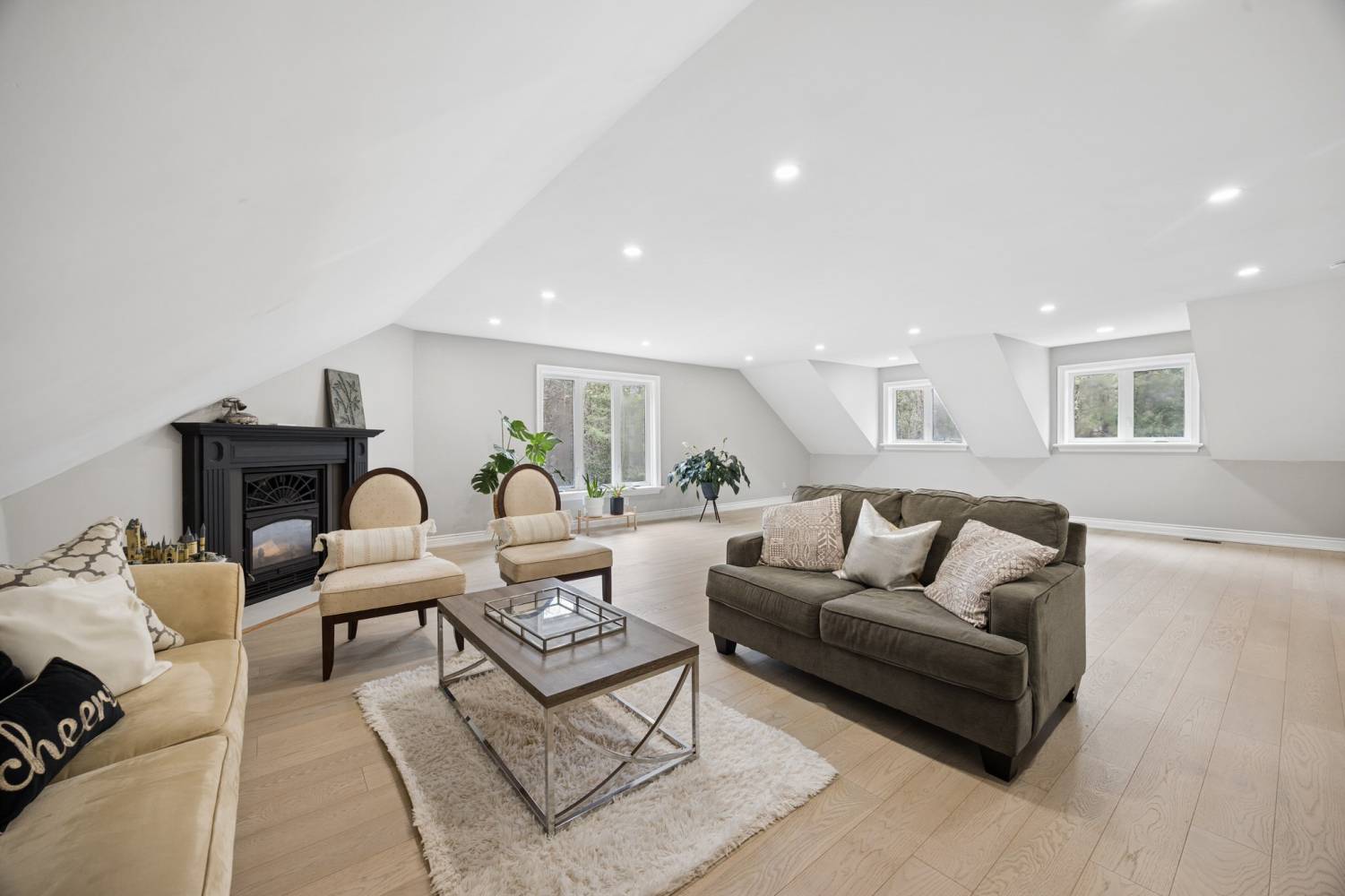 1 Foxlair Court, Whitchurch-Stouffville