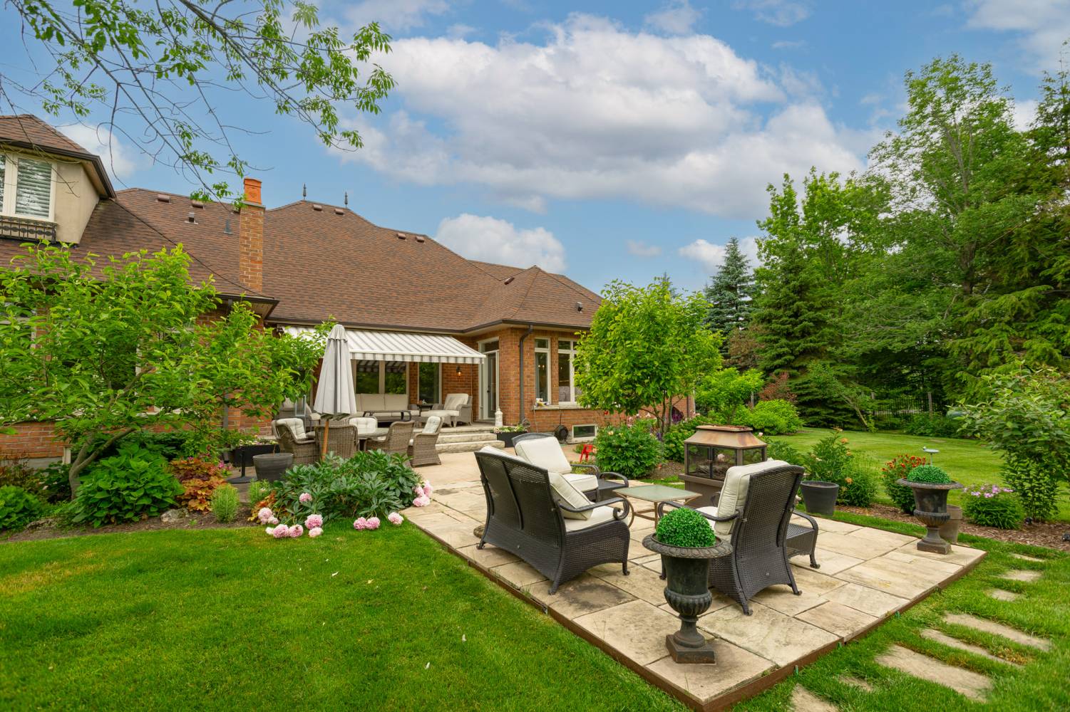 10 Earl Cook Drive, Whitchurch-Stouffville