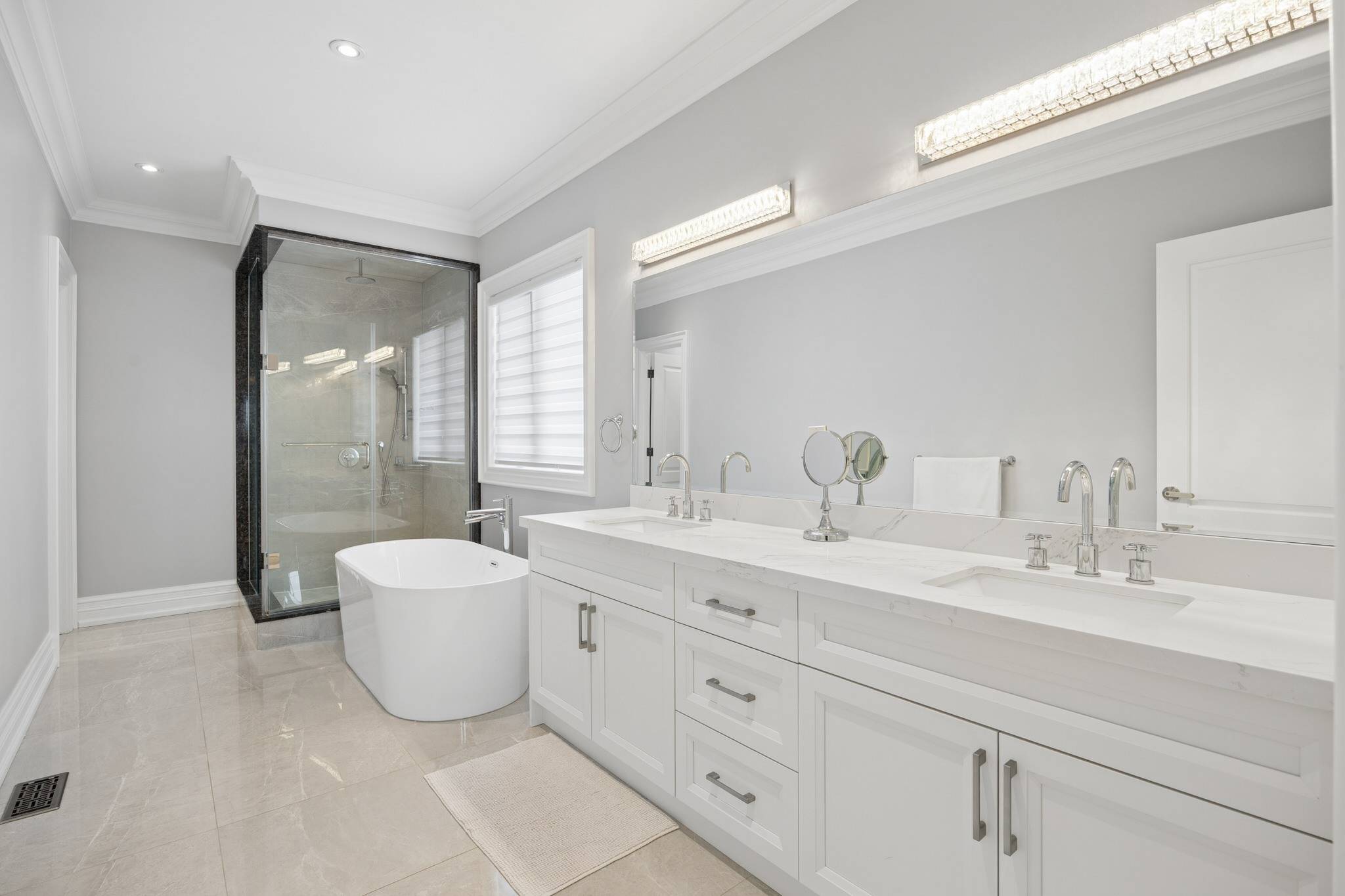 106 Maytree Avenue, Stouffville