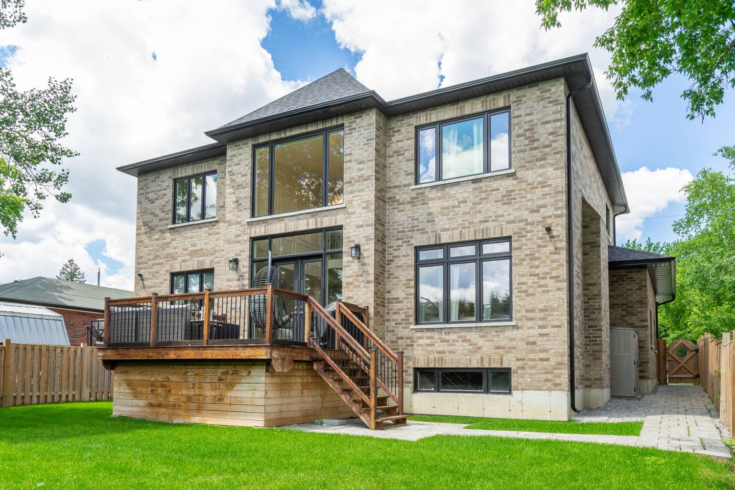 106 Maytree Avenue, Stouffville