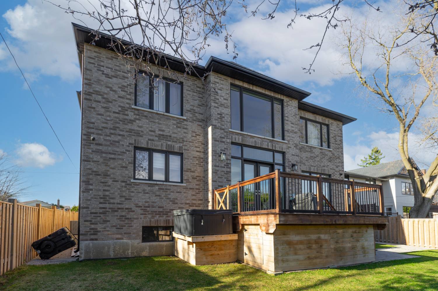 106 Maytree Avenue, Stouffville