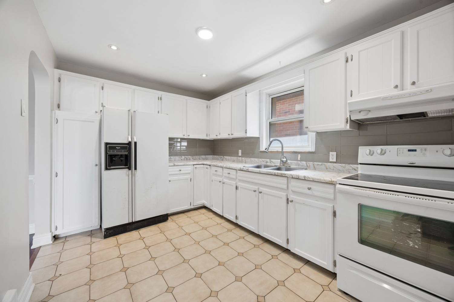 133 Cornelius Parkway, Toronto