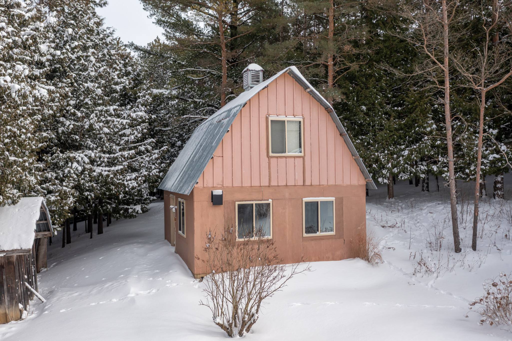 Exterior of Workshop with roll up door at 14401 Warden Avenue, Whitchurch-Stouffville