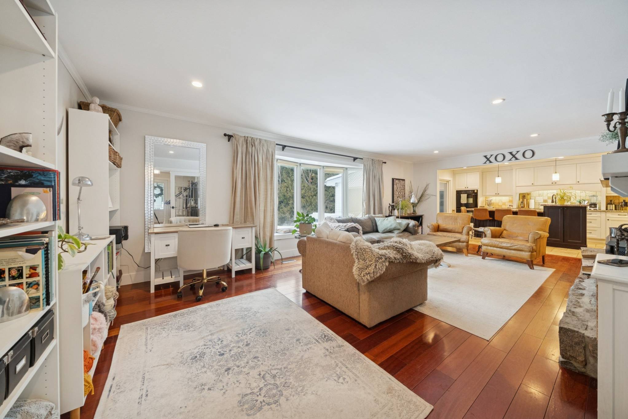 Family Room with Floor to Ceiling Fireplace, Hardwood Flooring at 14574 McCowan Road Whitchurch-Stouffville
