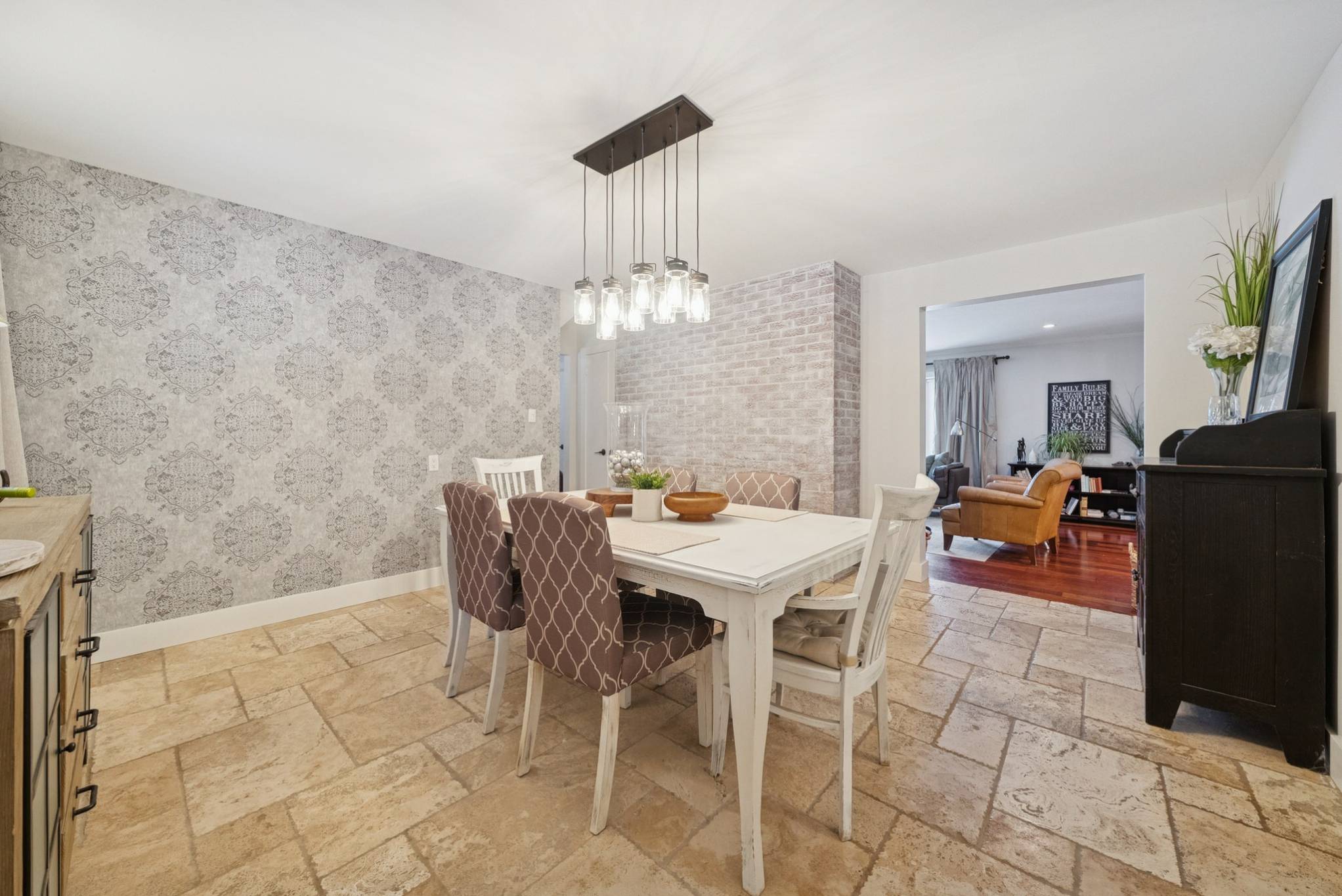 Stunning Dining Room with travertine Flooring and views over 14574 McCowan Road Whitchurch-Stouffville