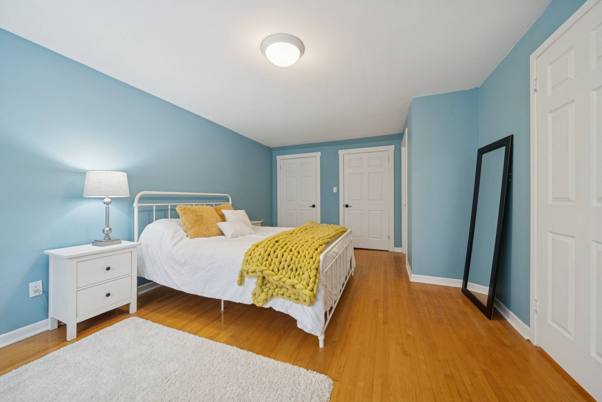 Spacious upper floor bedroom with hardwood flooring and doublke closets at 14574 McCowan Road Whitchurch-Stouffville