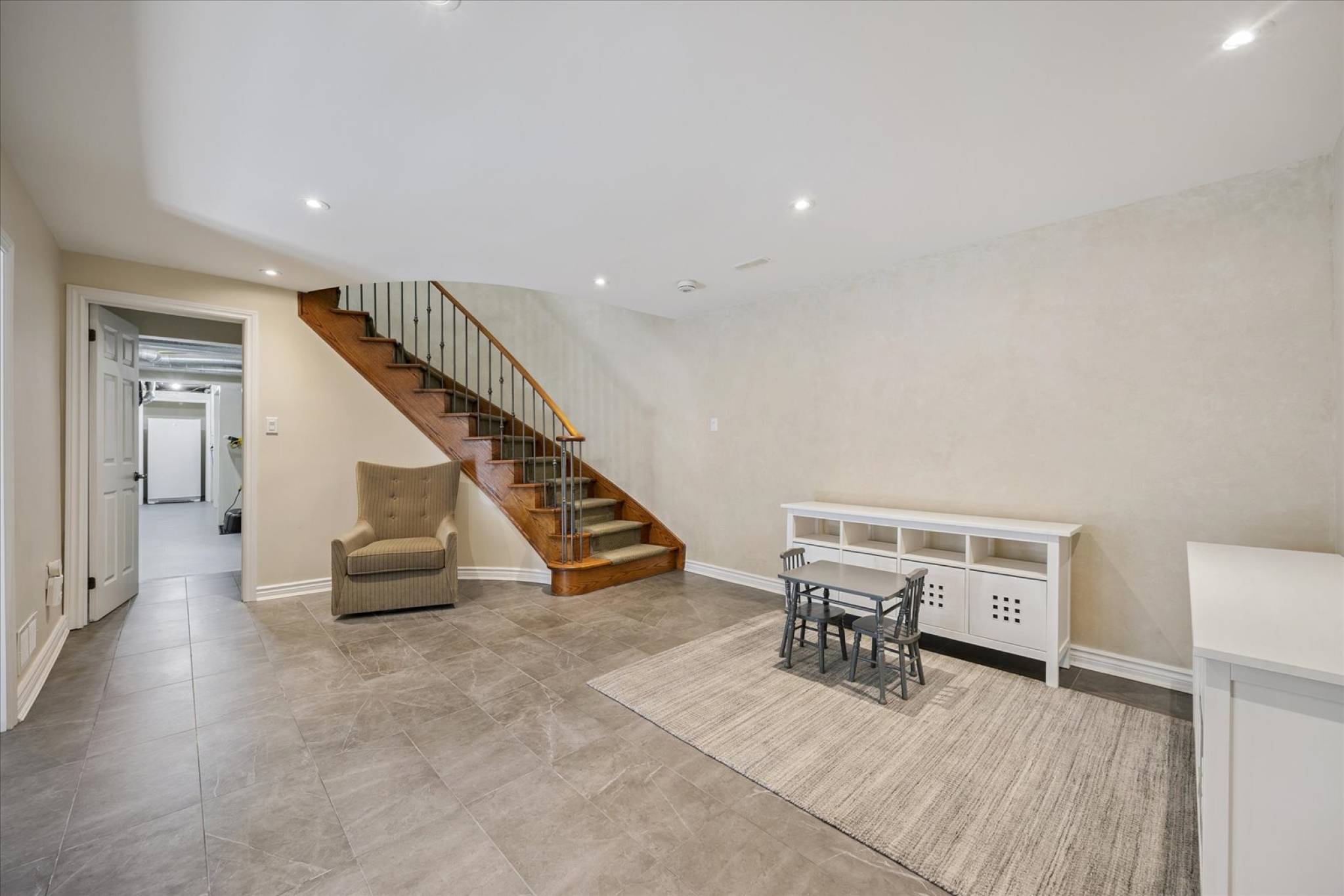 15 Skyridge Crt, Stouffville - Approx 7,000 Sq/ft Total Living Space on 5 Acres
