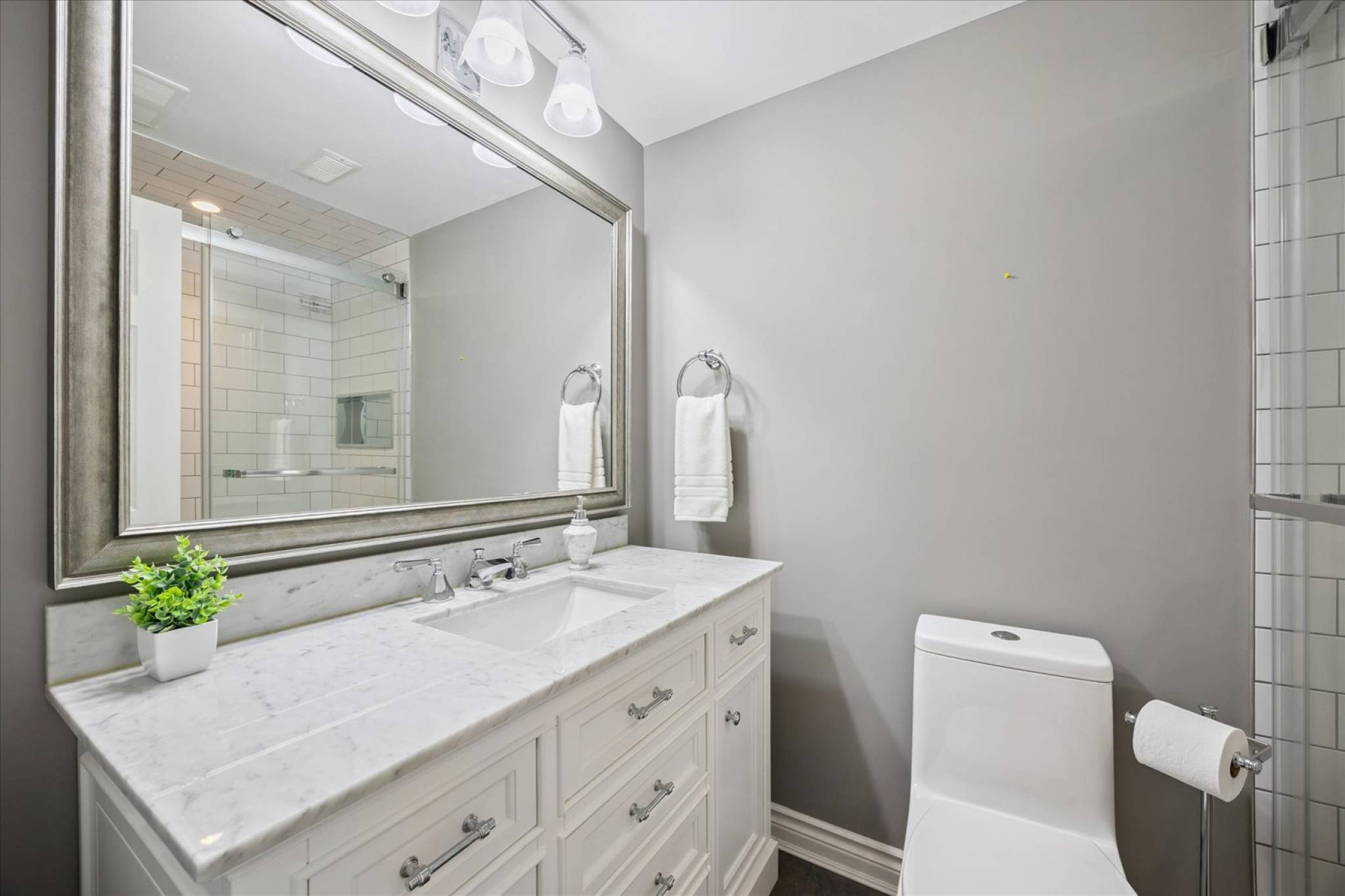 15 Skyridge Crt, Stouffville - Approx 7,000 Sq/ft Total Living Space on 5 Acres