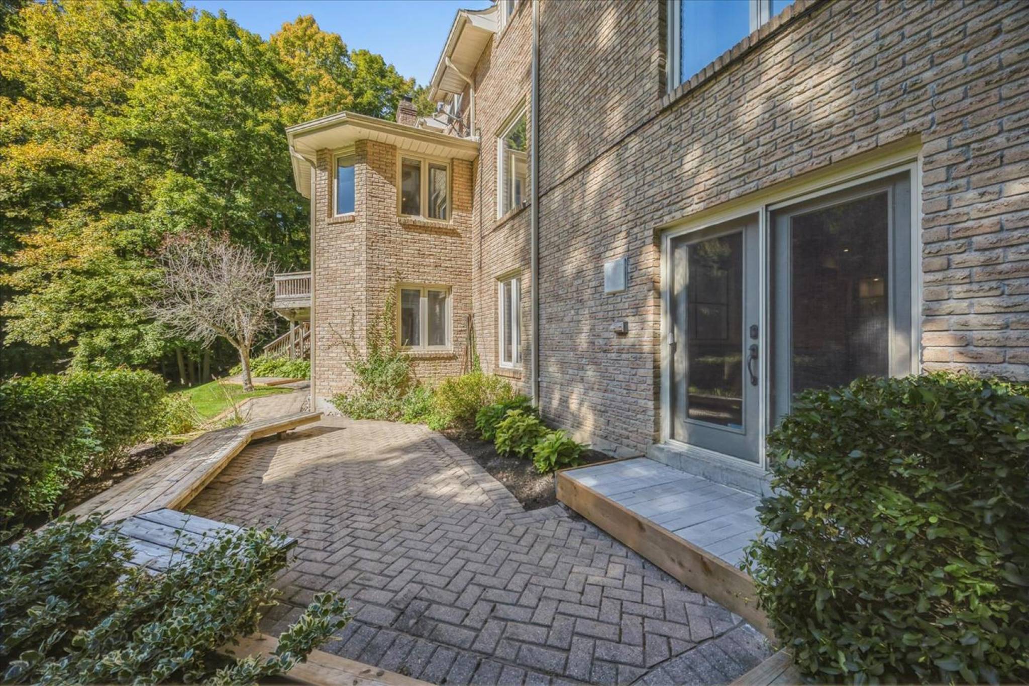 15 Skyridge Crt, Stouffville - Approx 7,000 Sq/ft Total Living Space on 5 Acres