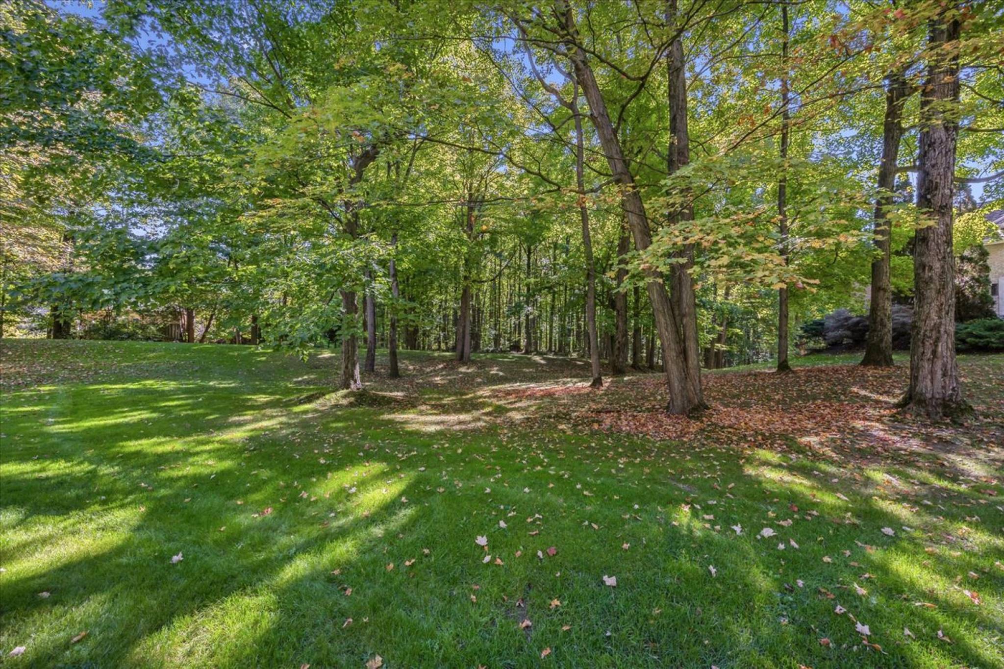 15 Skyridge Crt, Stouffville - Approx 7,000 Sq/ft Total Living Space on 5 Acres