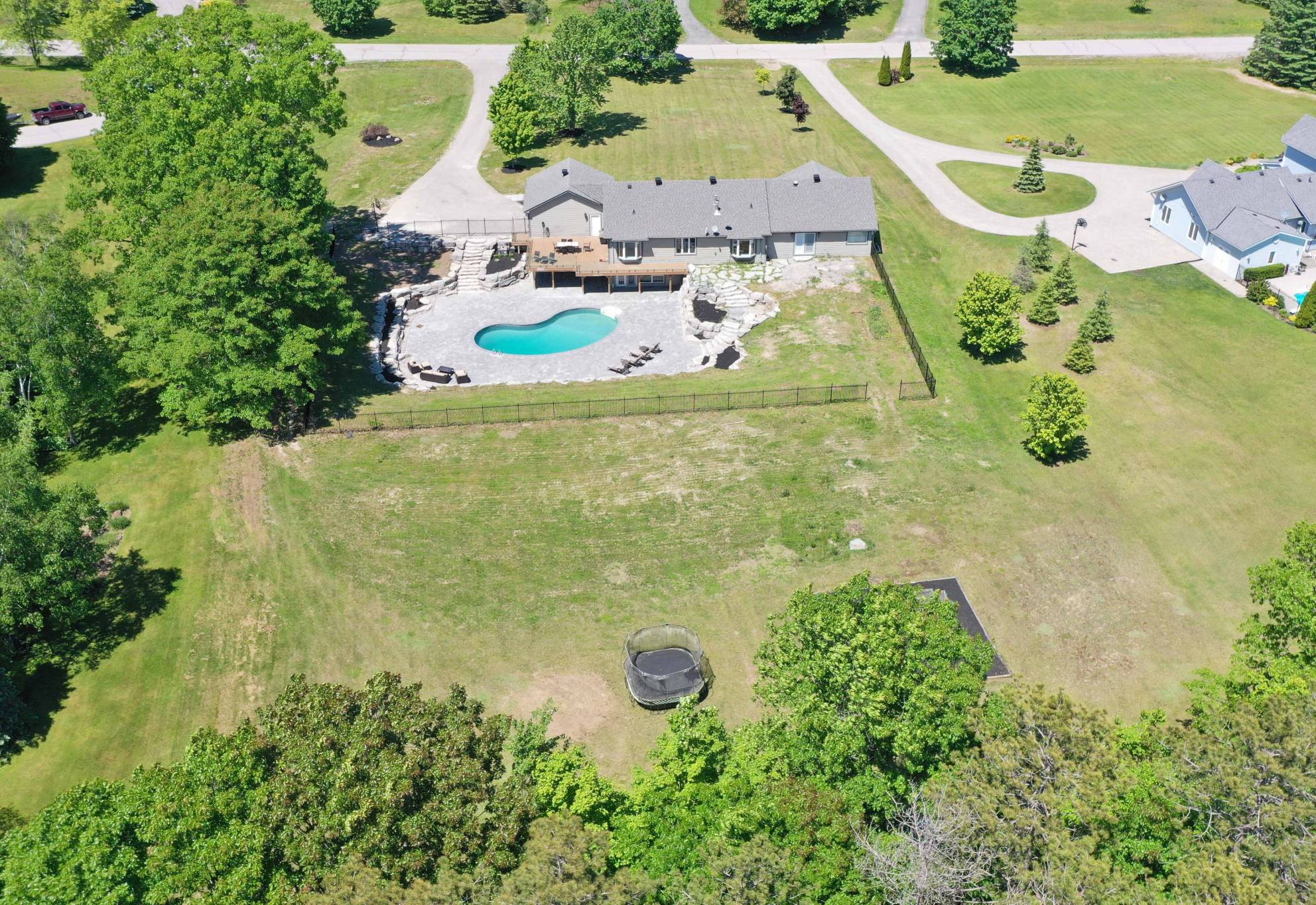23 Silver Spring Cres, Uxbridge