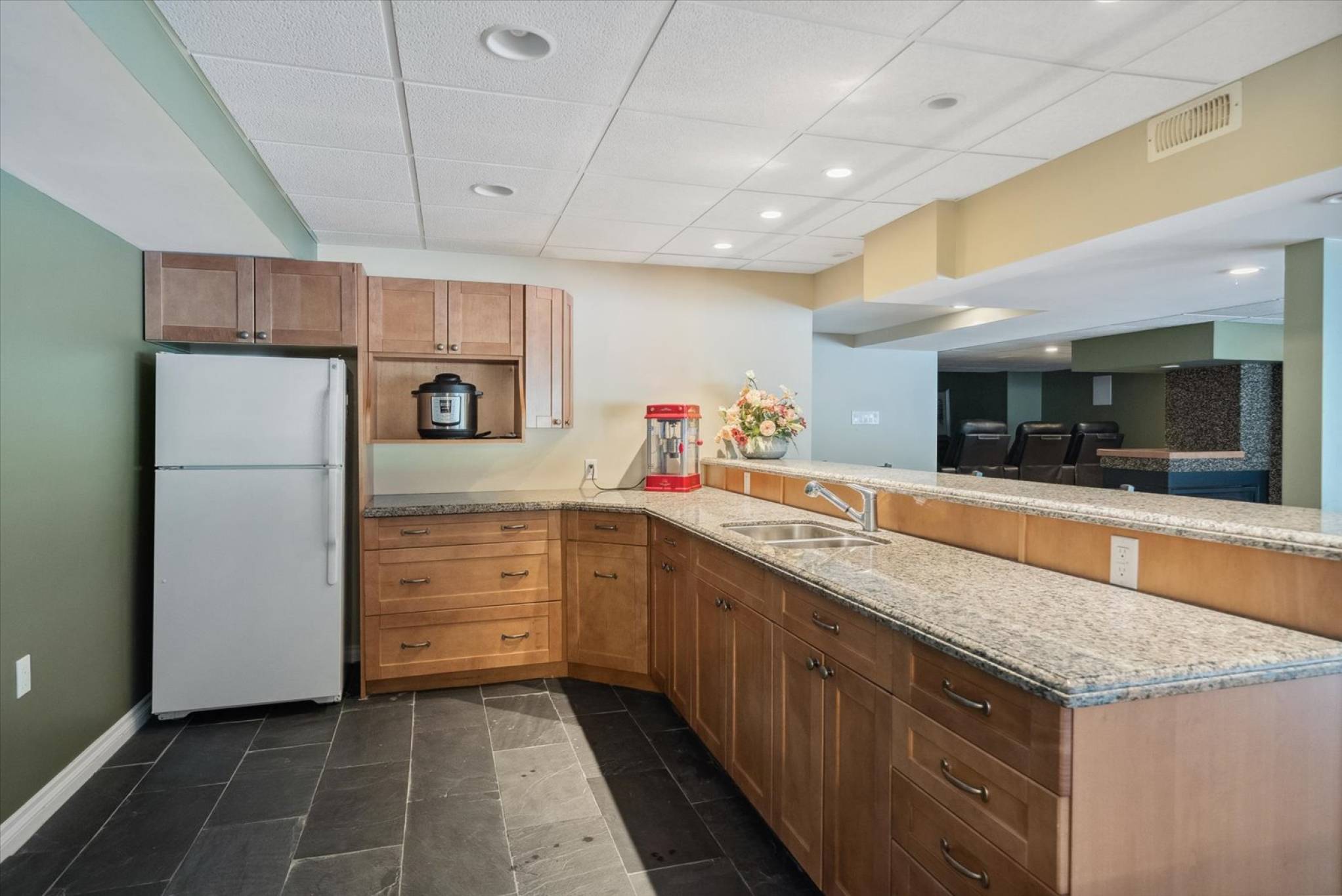 23 Silver Spring Cres, Uxbridge