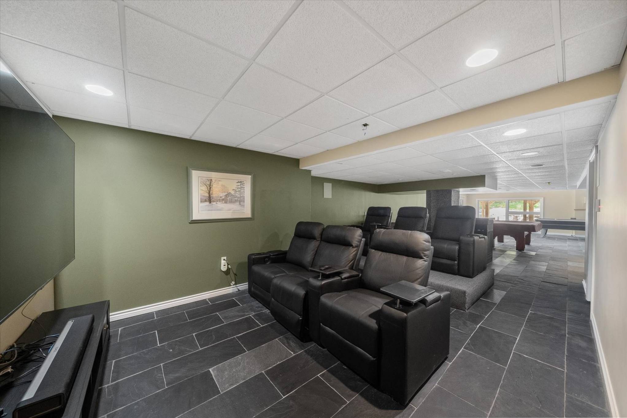 23 Silver Spring Cres, Uxbridge