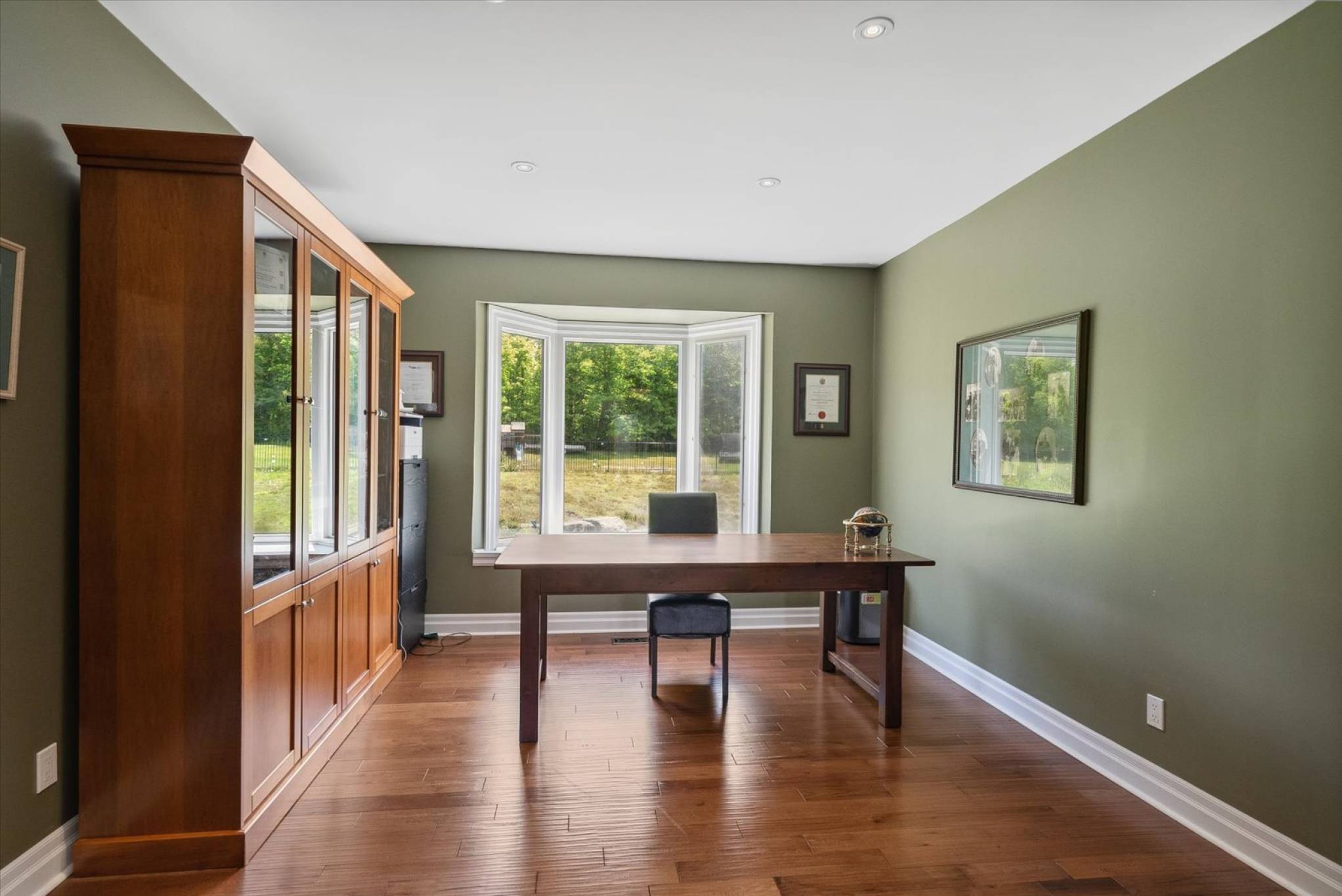 23 Silver Spring Cres, Uxbridge
