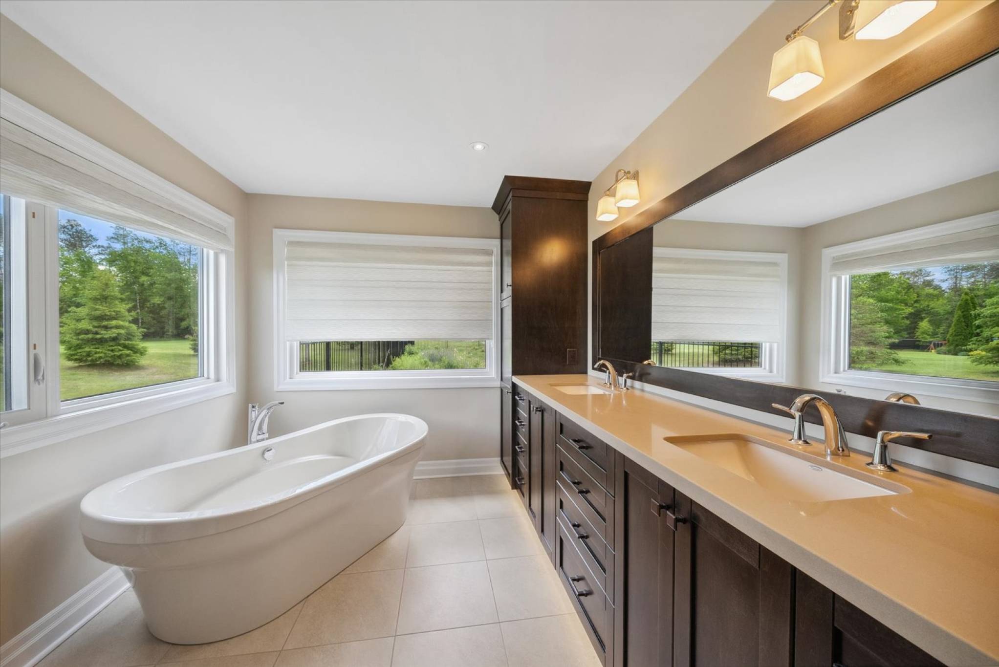 23 Silver Spring Cres, Uxbridge