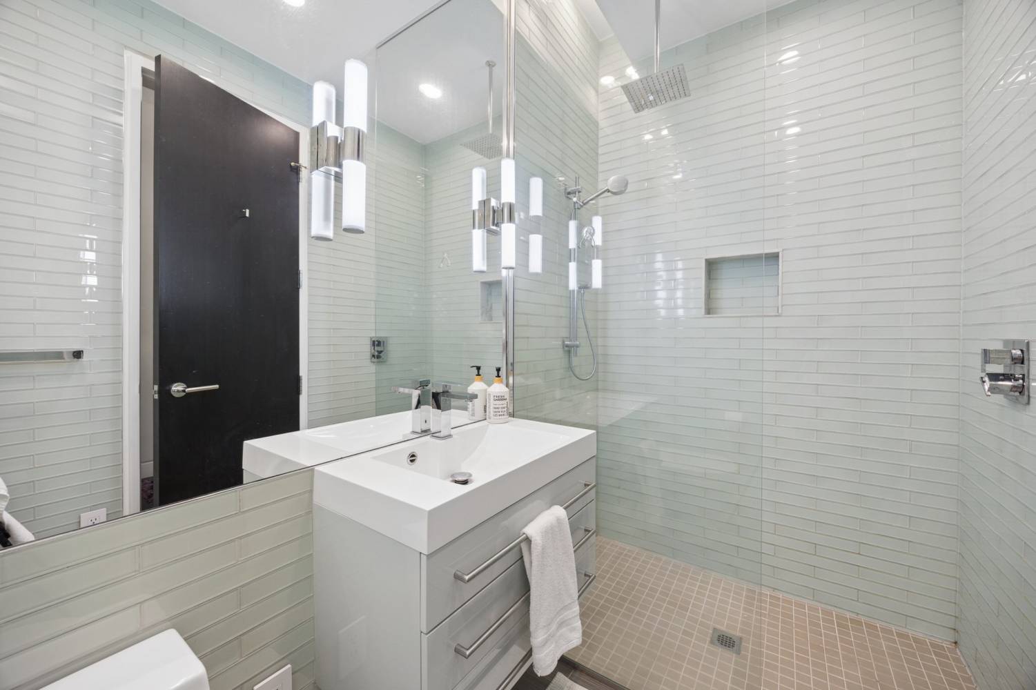 2501 Concession 3, Uxbridge