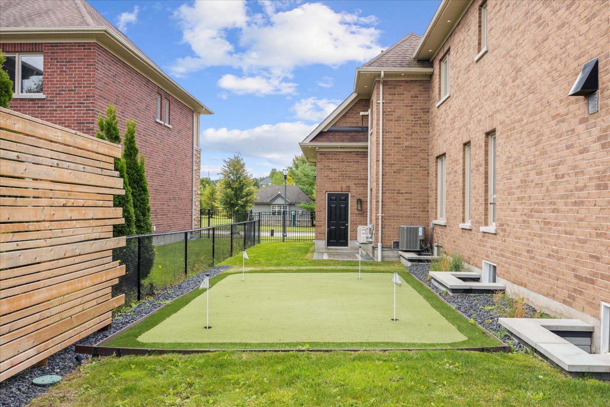 28 Wyndance Way - 