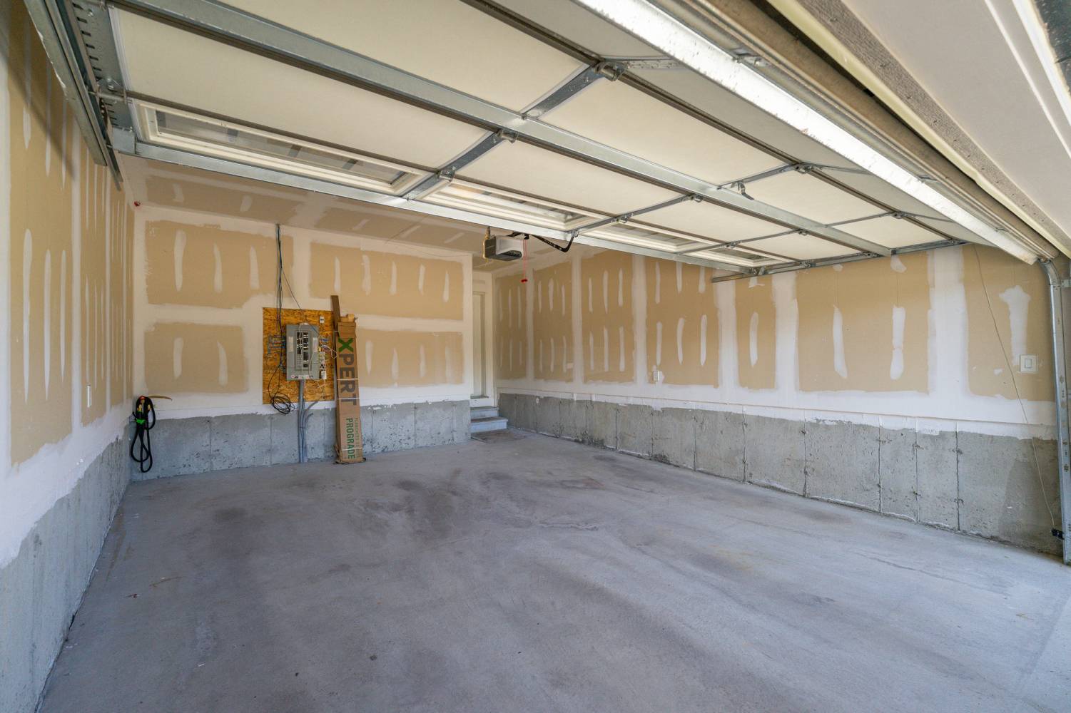 3 Clarington Boulevard, Bowmanville