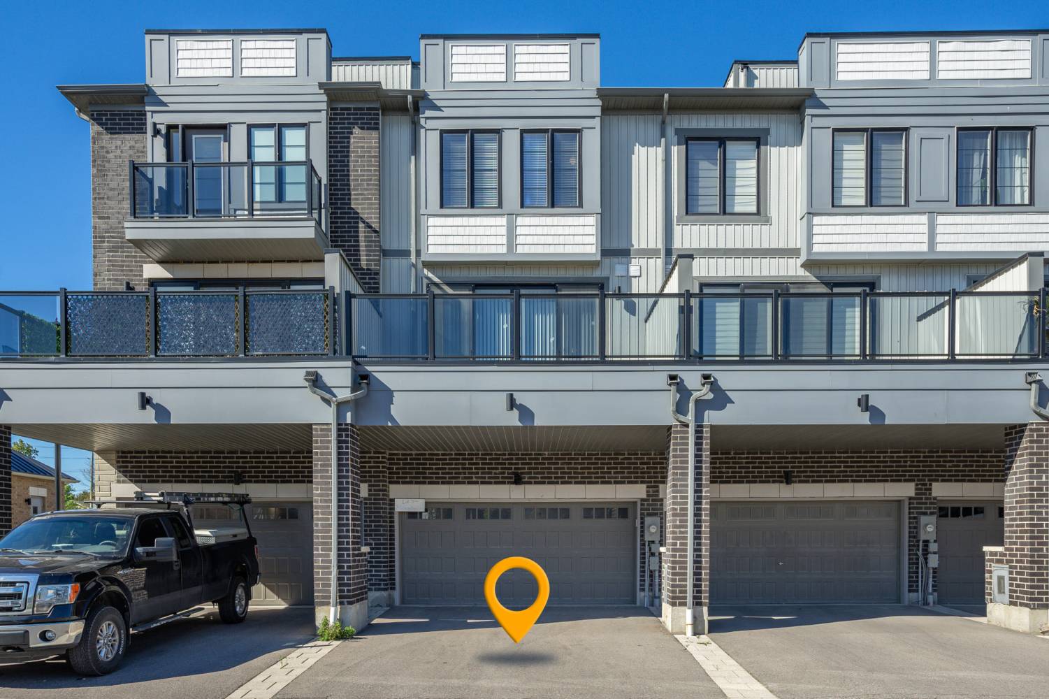 3 Clarington Boulevard, Bowmanville