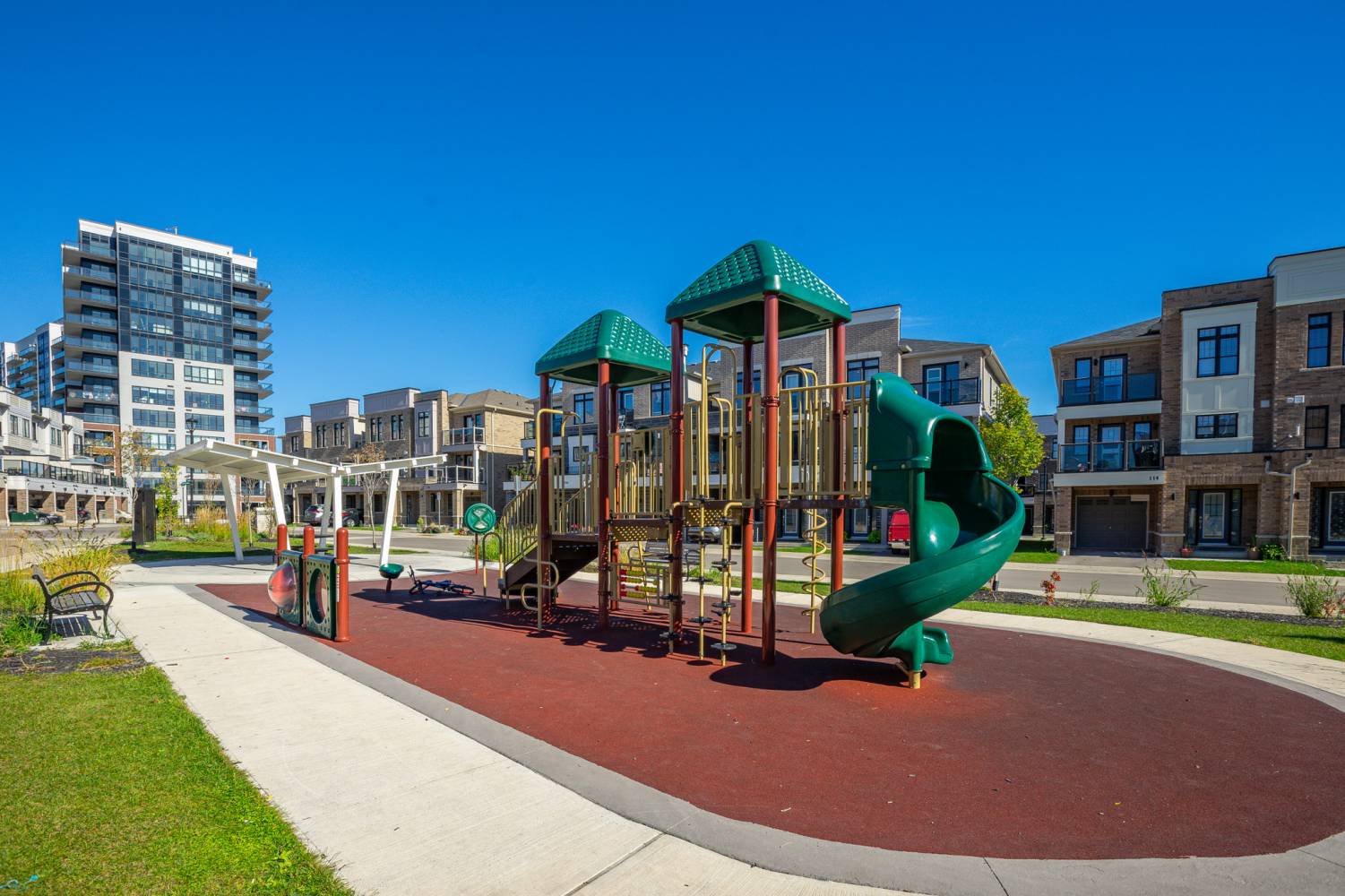 3 Clarington Boulevard, Bowmanville