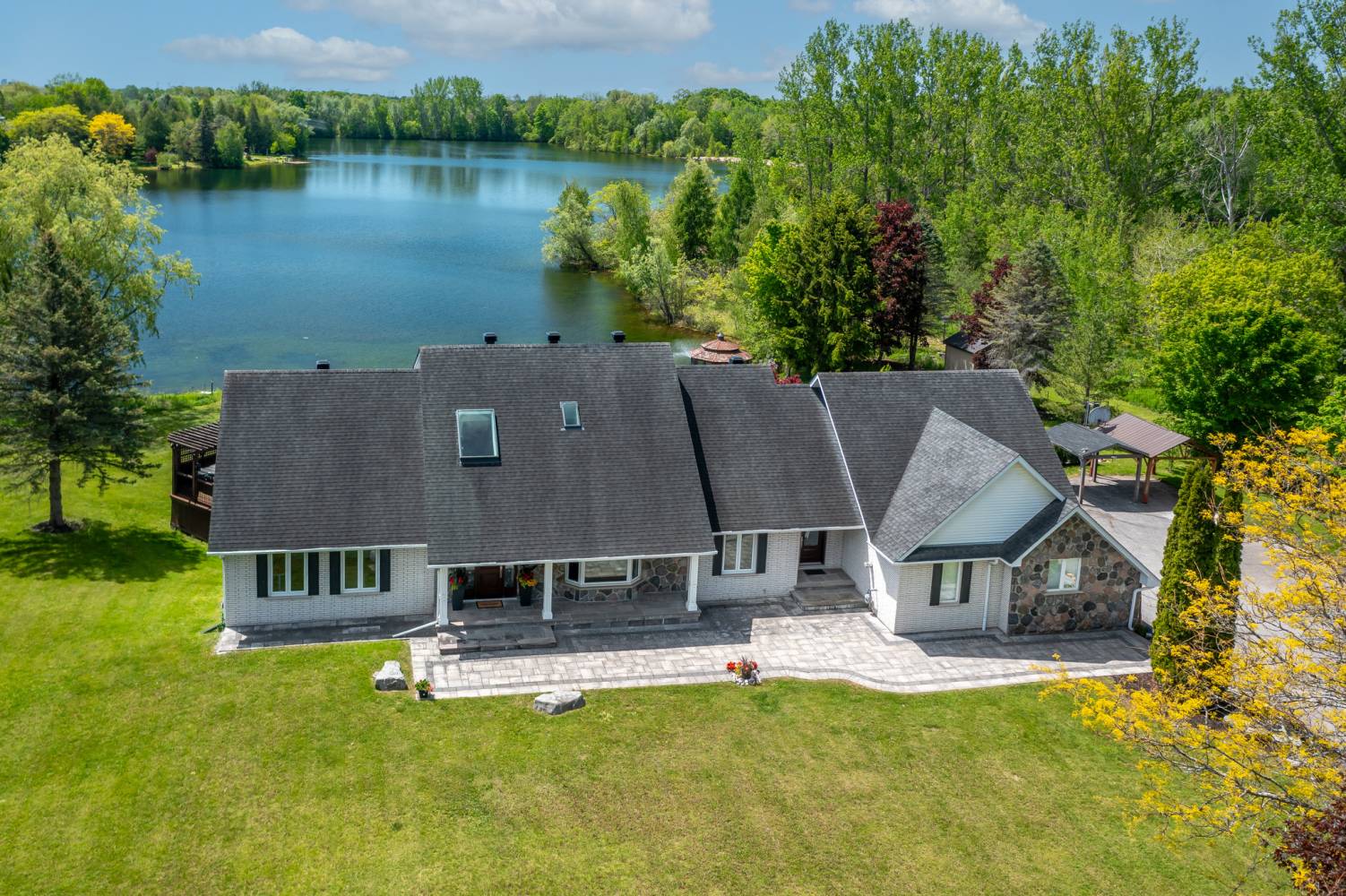 3330 Greenburn Place, Pickering