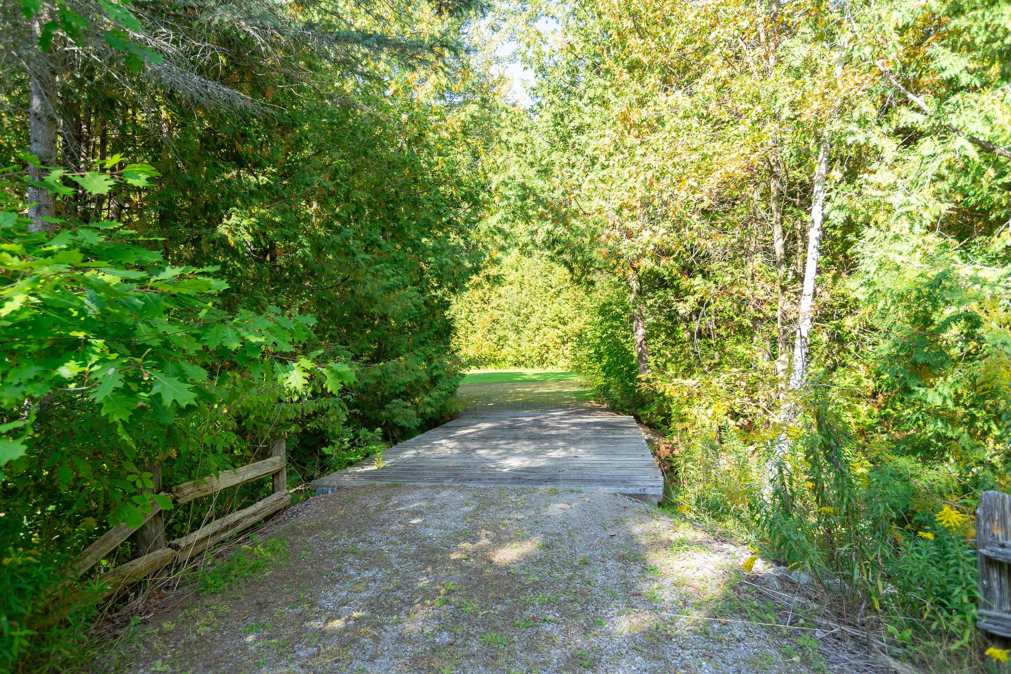 382 Regional Road 8, Uxbridge