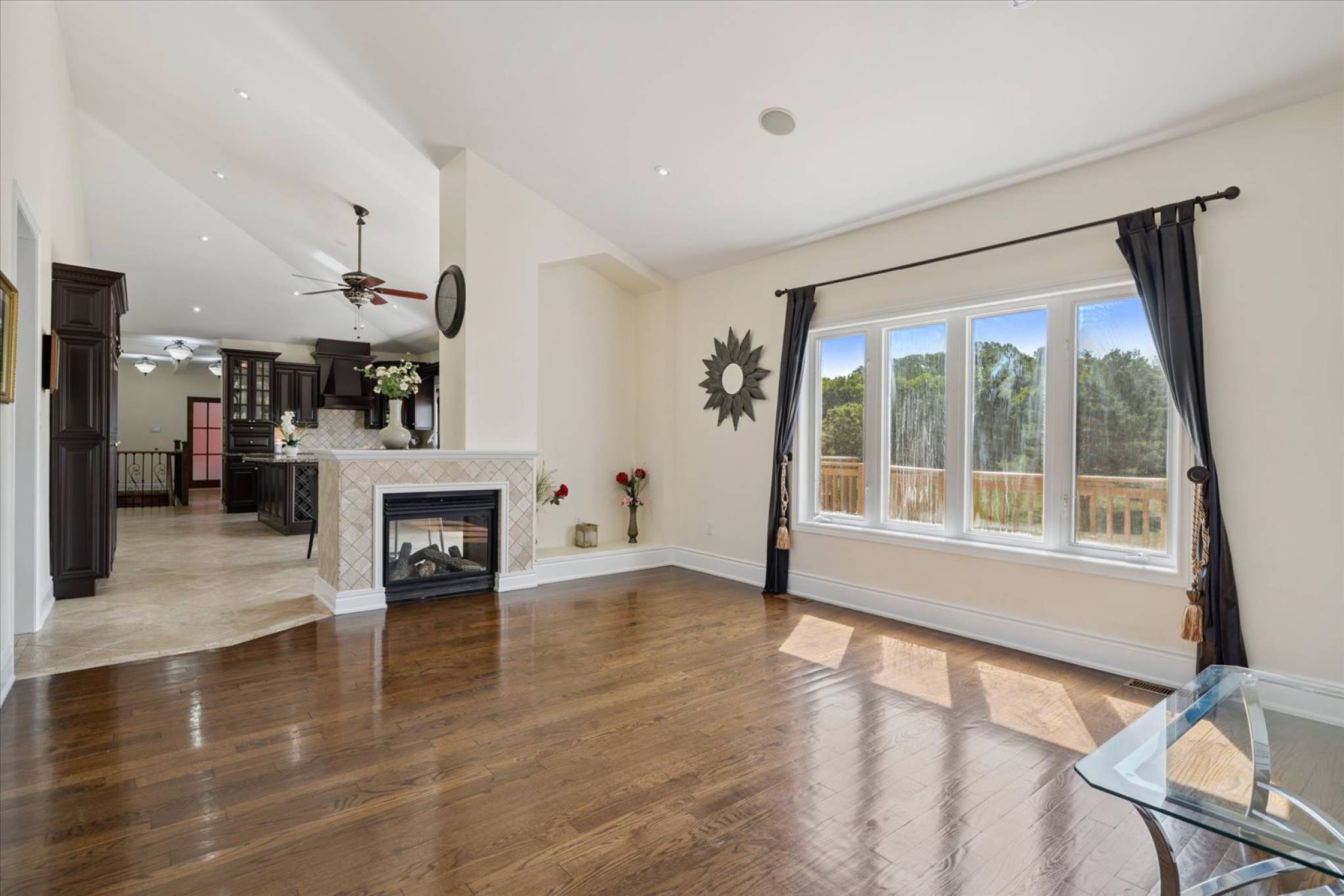39 Deer Ridge Rd, Uxbridge - Executive Bungalow on 1 Acres in Goodwood