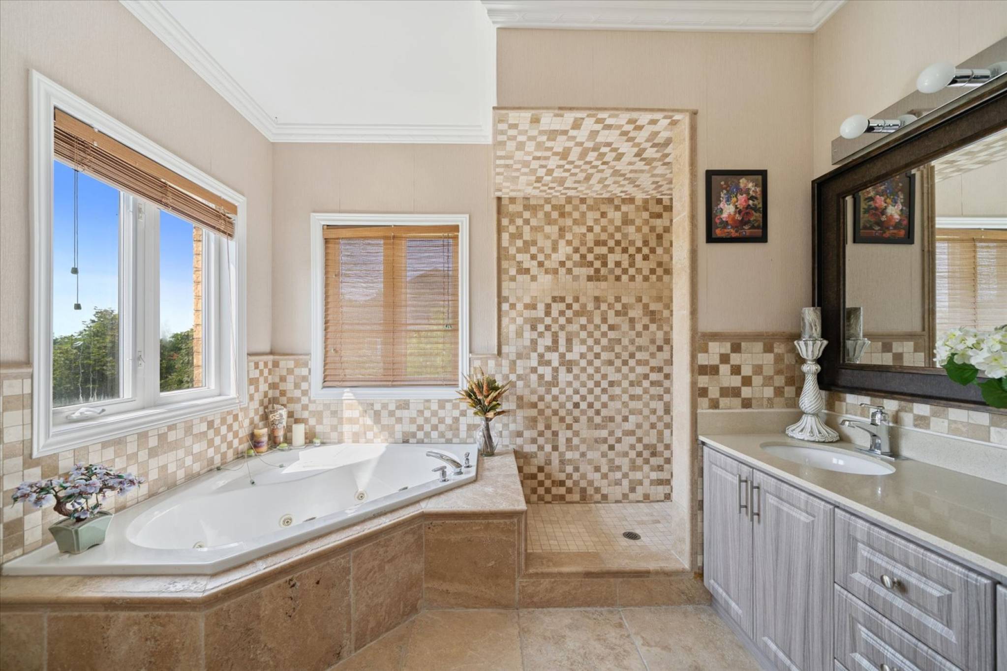 39 Deer Ridge Rd, Uxbridge - Executive Bungalow on 1 Acres in Goodwood