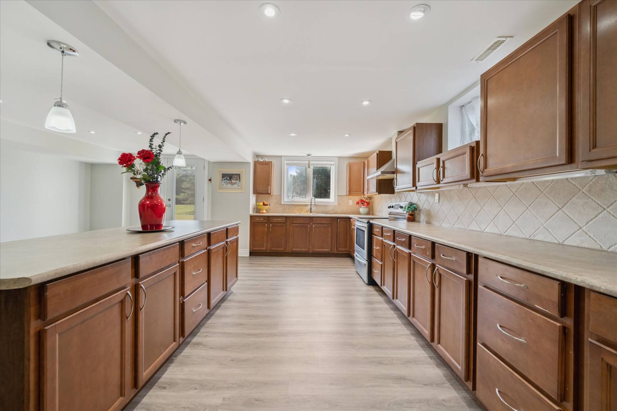 39 Deer Ridge Rd, Uxbridge - Executive Bungalow on 1 Acres in Goodwood