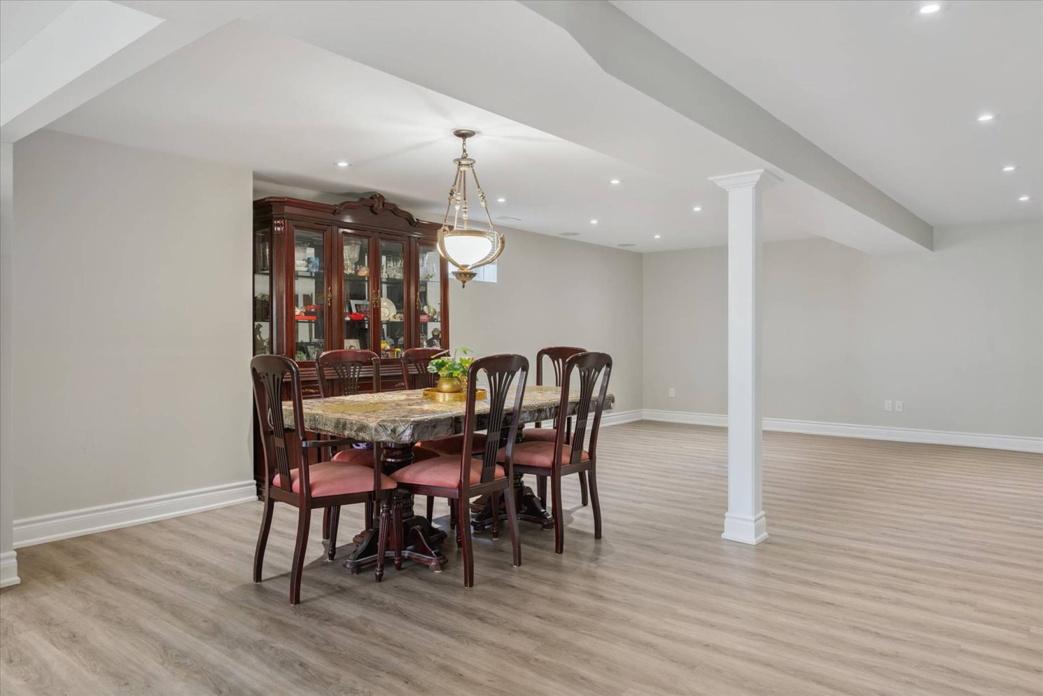 39 Deer Ridge Rd, Uxbridge - Executive Bungalow on 1 Acres in Goodwood