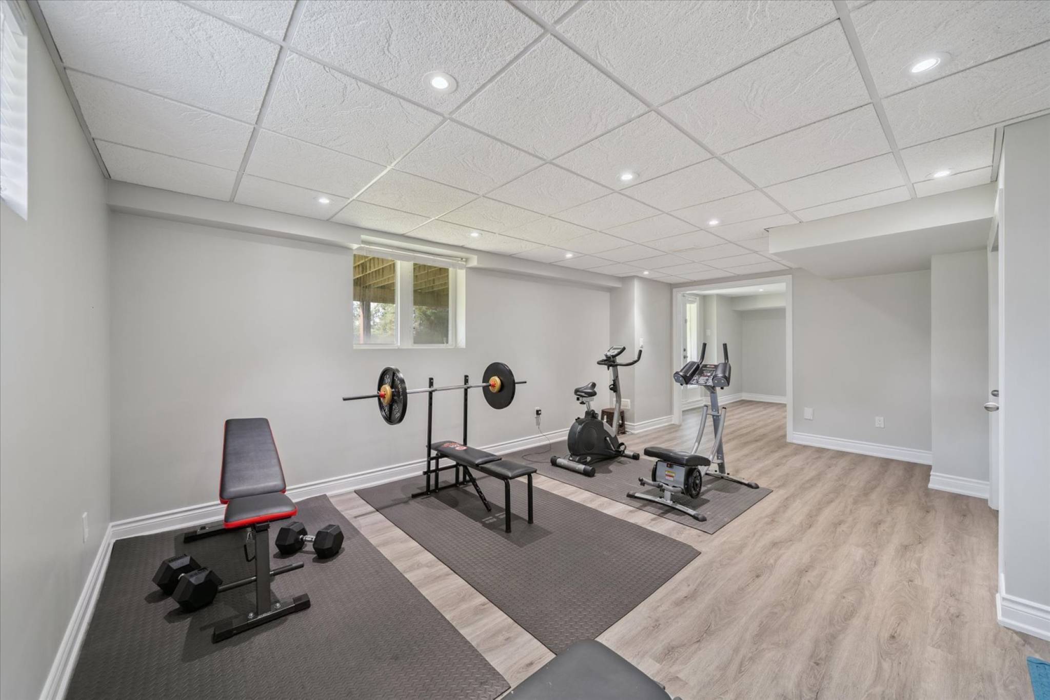 39 Deer Ridge Rd, Uxbridge - Executive Bungalow on 1 Acres in Goodwood