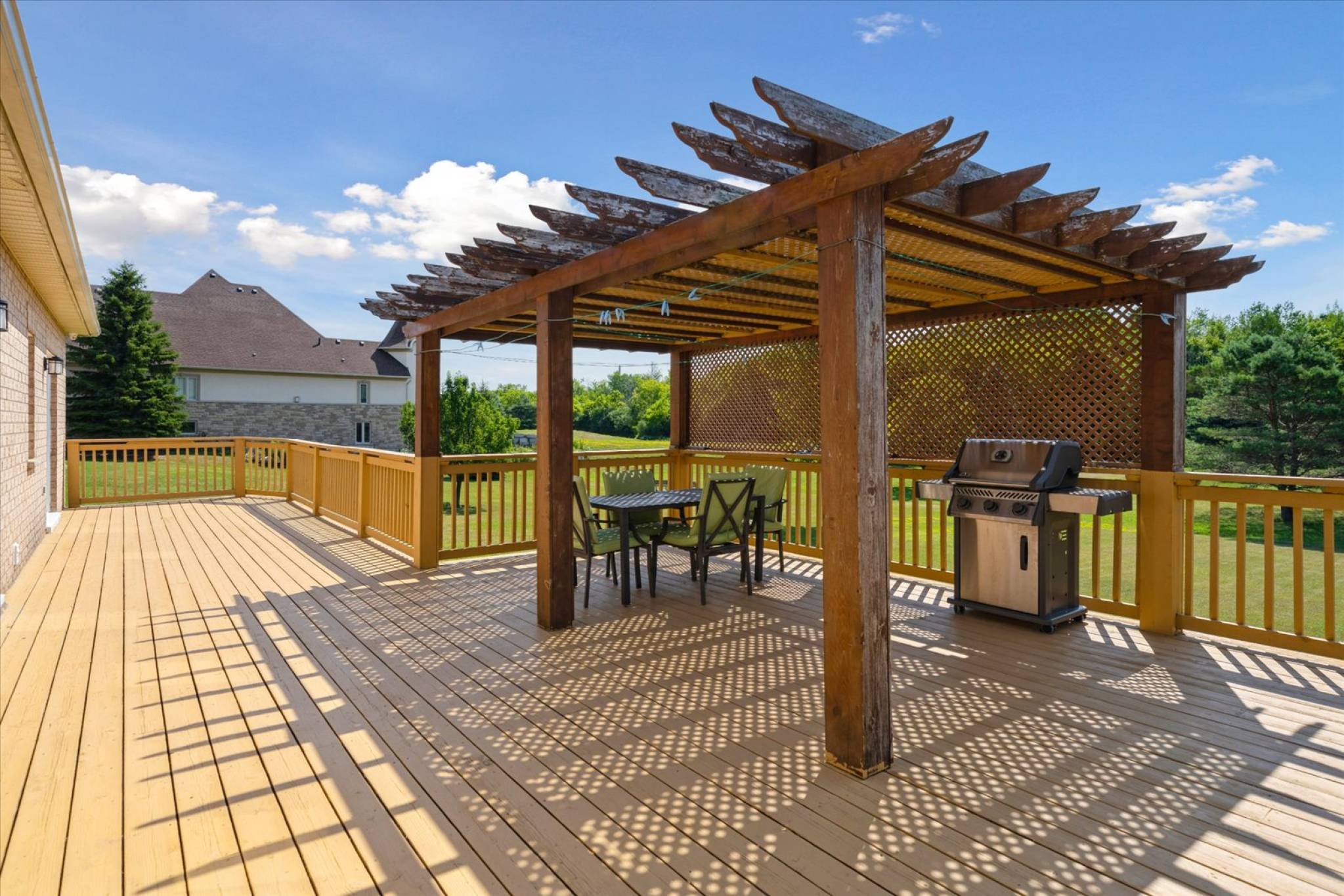 39 Deer Ridge Rd, Uxbridge - Executive Bungalow on 1 Acres in Goodwood