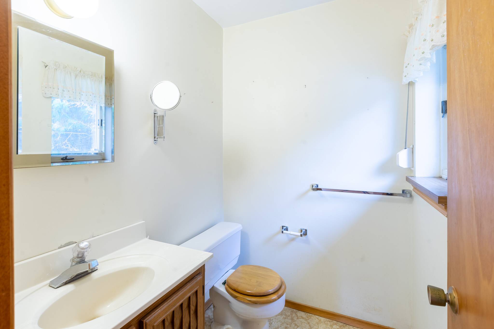 5779 Aurora Road, Stouffville