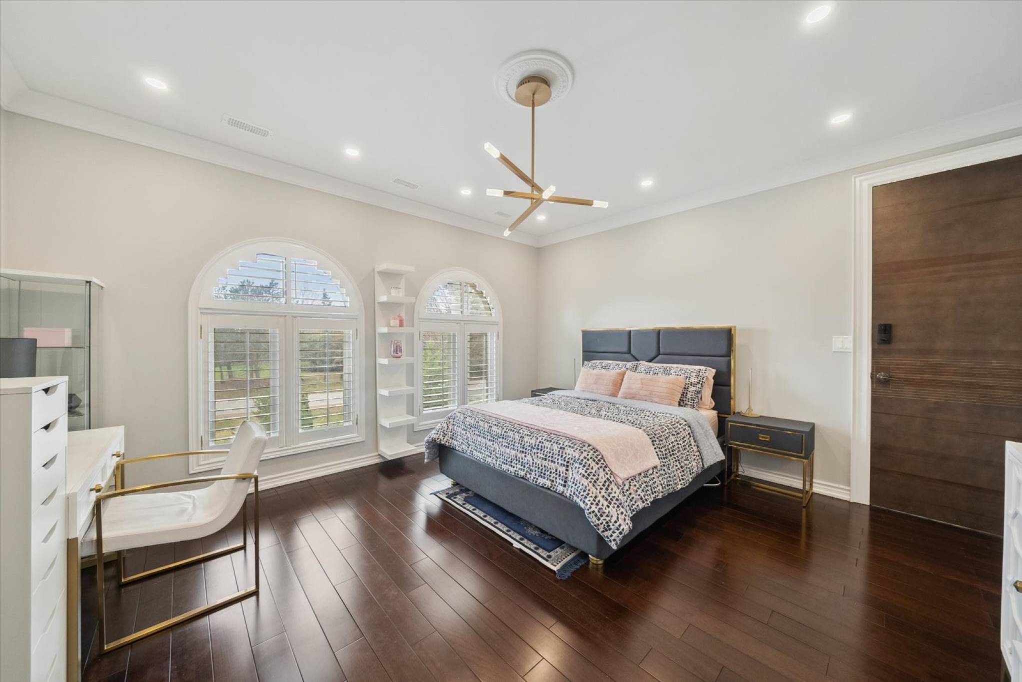 9 Raeview Dr, Stouffville