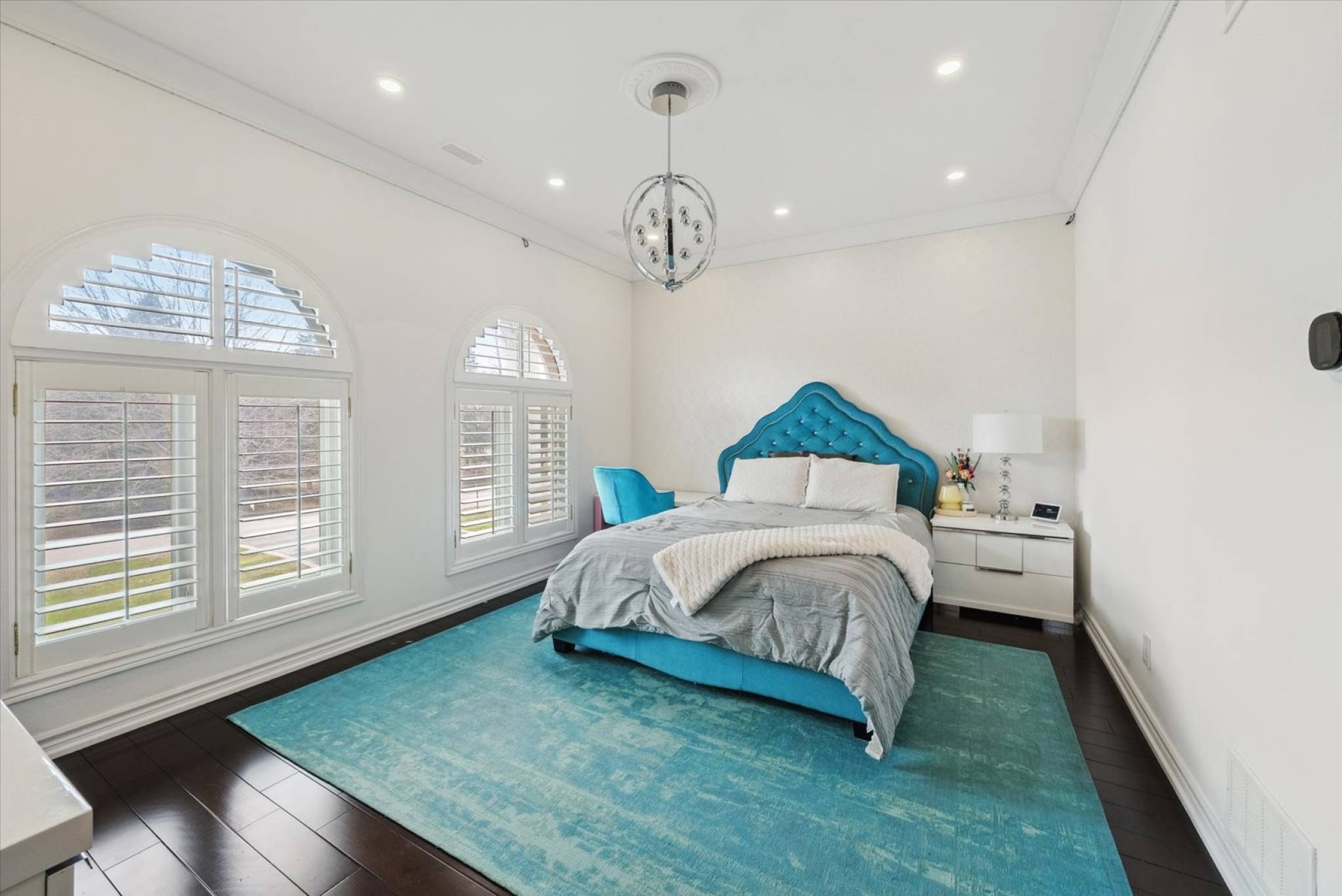 9 Raeview Dr, Stouffville