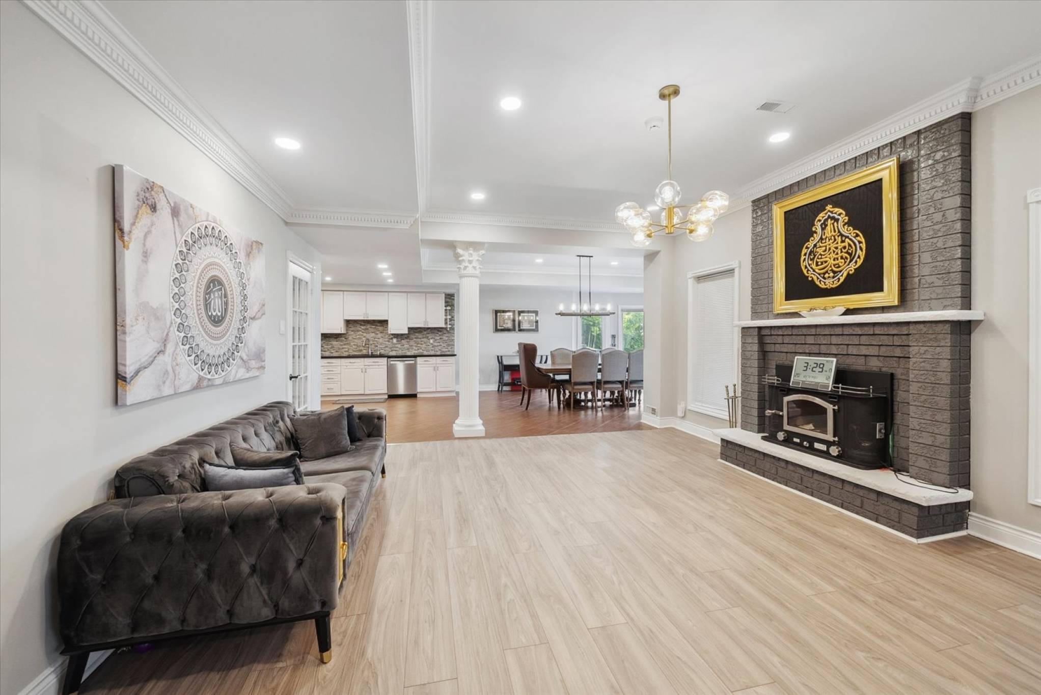 9 Raeview Dr, Stouffville