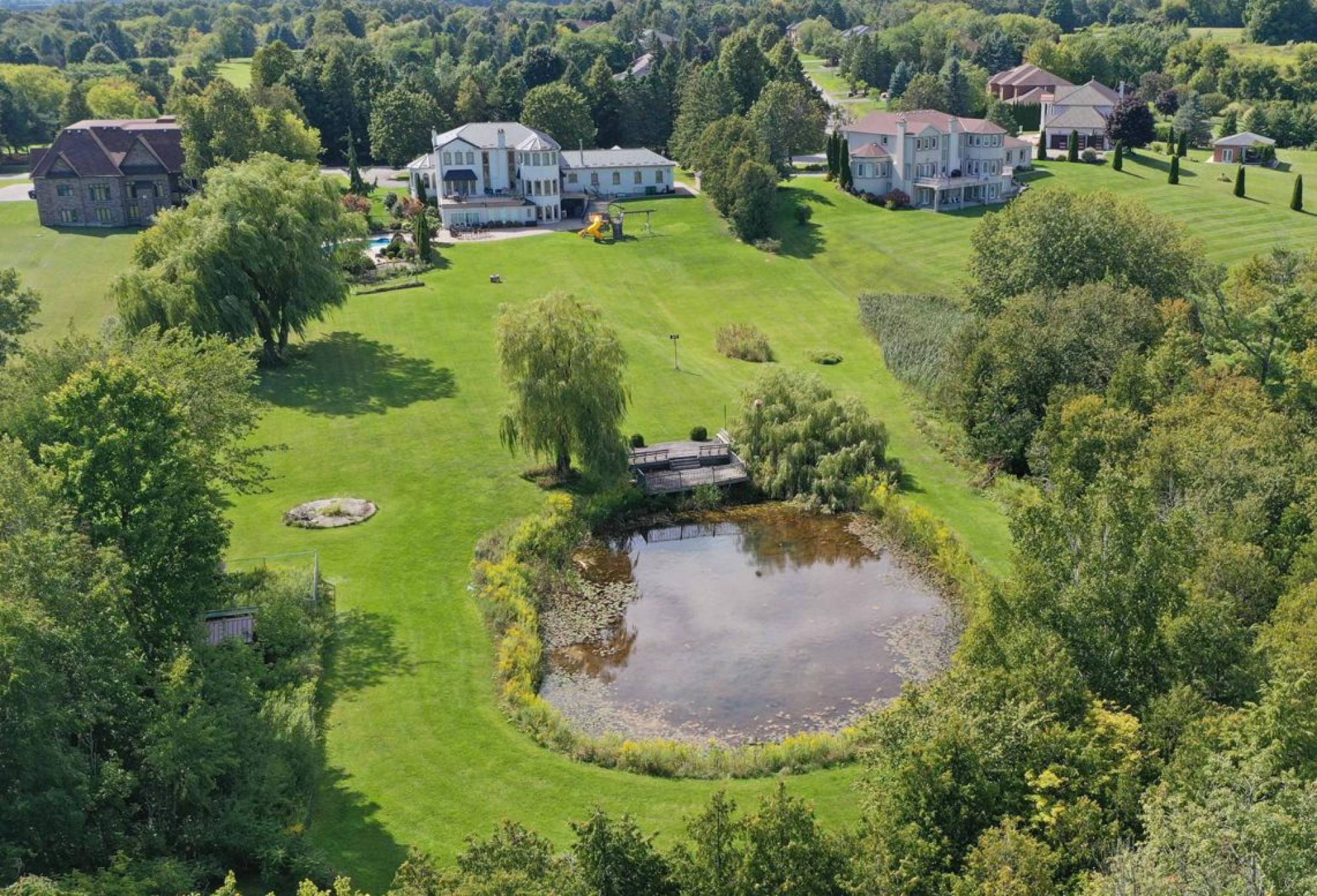 9 Raeview Dr, Stouffville
