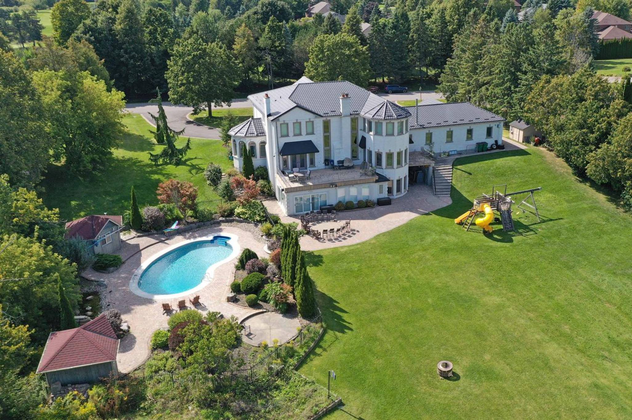 9 Raeview Dr, Stouffville