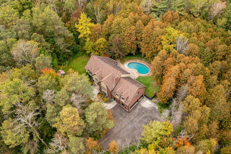 1 Foxlair Court, Whitchurch-Stouffville