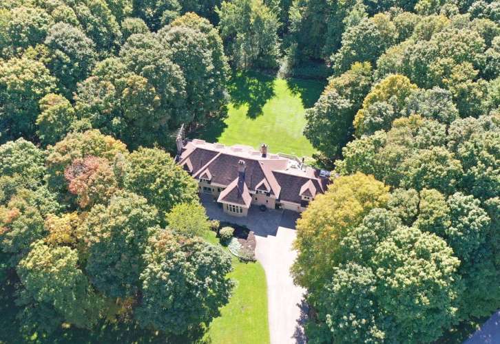 15 Skyridge Crt, Stouffville - Approx 7,000 Sq/ft Total Living Space on 5 Acres