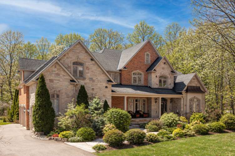 23 Lake Woods Drive, Whitchurch-Stouffville
