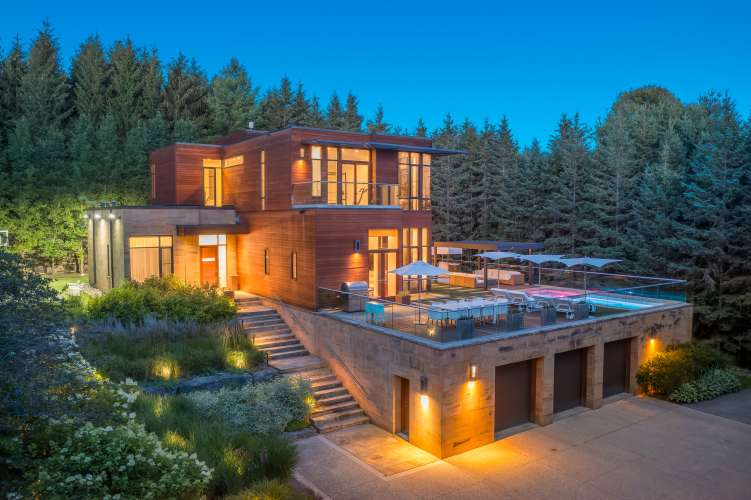 2501 Concession 3, Uxbridge